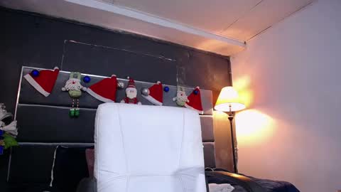 Liam online show from 12/04/25, 08:39