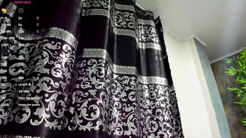 LIAM KLEIN online show from 01/29/25, 11:09