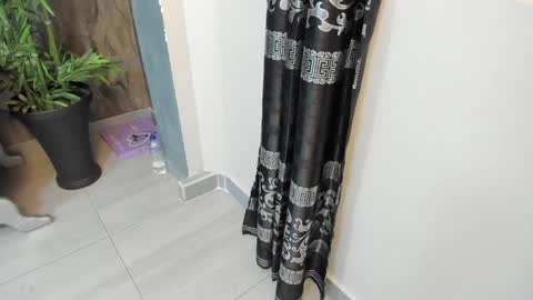 LIAM KLEIN online show from 02/08/25, 11:22