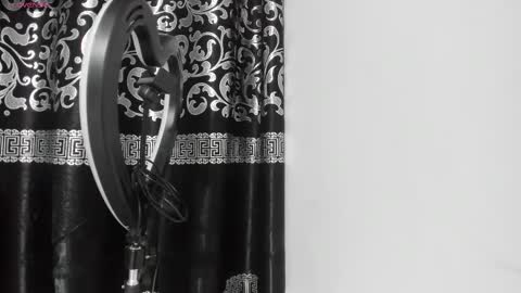 LIAM KLEIN online show from 02/27/25, 11:10