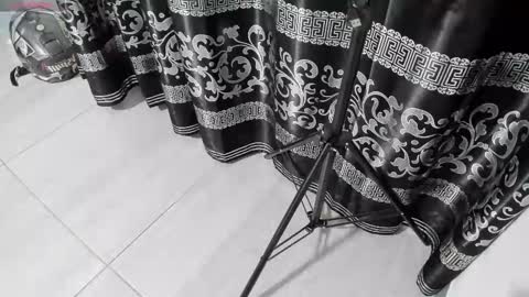 LIAM KLEIN online show from 03/01/25, 11:17