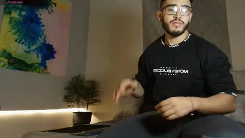 LIAM KLEIN online show from 05/18/26, 11:27
