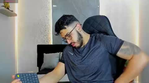 LIAM KLEIN online show from 06/26/26, 11:25