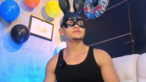 liam_knight online show from 11/20/25, 02:23