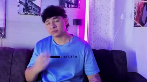 liam online show from 12/05/25, 12:36