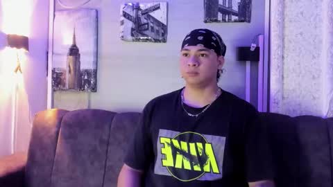 liam online show from 12/15/25, 07:51