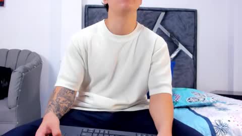 Snapshot of liam_saint chatting on 02/04/26, 12:11 Call me Lian online show from 02/04/26, 12:11