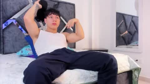 Snapshot of liam_saint chatting on 02/12/26, 12:11 Call me Lian online show from 02/12/26, 12:11