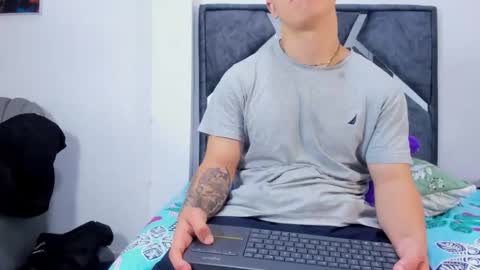 Snapshot of liam_saint chatting on 02/18/26, 12:12 Call me Lian online show from 02/18/26, 12:12