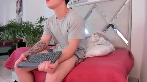 Snapshot of liam_saint chatting on 03/06/26, 01:29 Call me Lian online show from 03/06/26, 01:29