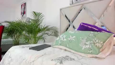 Snapshot of liam_saint chatting on 03/20/26, 12:21 Call me Lian online show from 03/20/26, 12:21