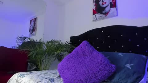 Call me Lian online show from 04/27/26, 02:15