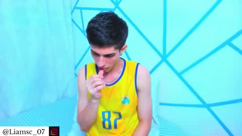 Liam scott77 online show from 02/07/26, 10:57