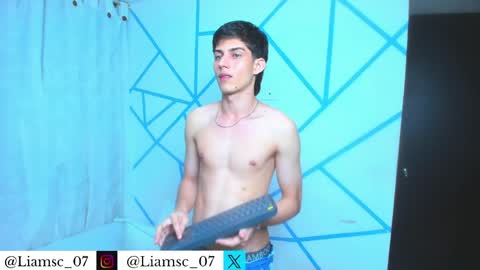 Snapshot of liam_scott77 chatting on 04/23/26, 11:29 Liam scott77 online show from 04/23/26, 11:29