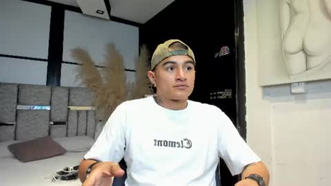 LiamDeep online show from 06/25/26, 07:40