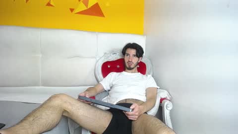 LiamLuxe online show from 01/30/25, 06:21