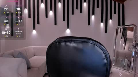 Liam online show from 10/15/25, 04:45