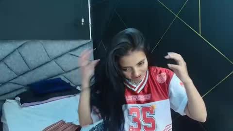 L I A M O N R O E online show from 12/02/25, 11:59