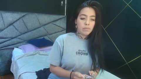 L I A M O N R O E online show from 12/05/25, 11:52