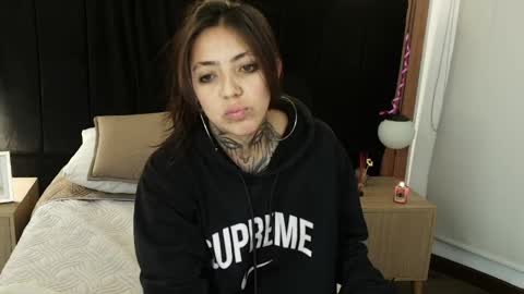 L I A M O N R O E online show from 04/24/26, 12:18