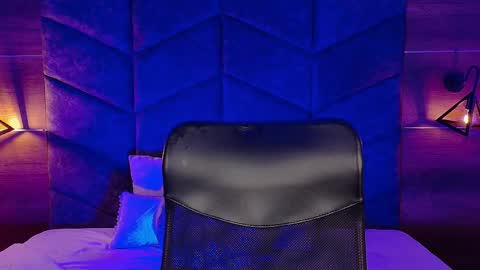 Snapshot of liamthunder05_ chatting on 10/28/25, 03:10 Liam Thunder online show from 10/28/25, 03:10