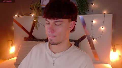 Snapshot of liamthunder05_ chatting on 11/25/25, 02:55 Liam Thunder online show from 11/25/25, 02:55