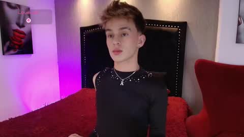 liam online show from 12/15/25, 05:01