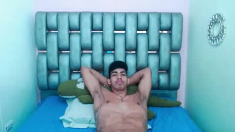 L I A M online show from 12/01/25, 10:42