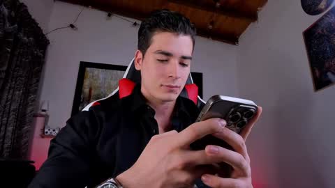 liamwyatt_ online show from 01/01/25, 03:02