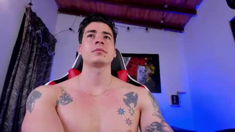 liamwyatt_ online show from 03/01/25, 07:41