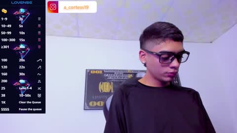 Snapshot of lian_23_ chatting on 12/04/24, 01:20 online show from 12/04/24, 01:20