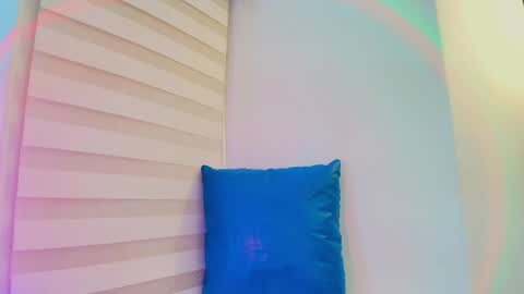 lian_cameron online show from 05/05/26, 03:47