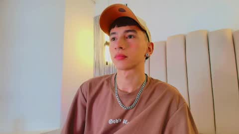 lian_cameron online show from 05/08/26, 04:07