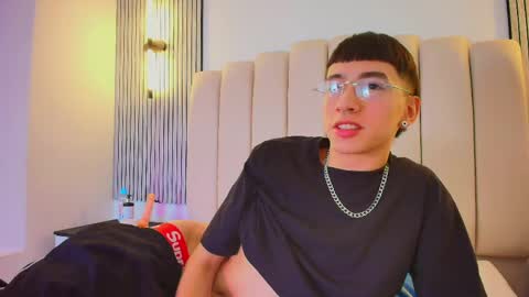 lian_cameron online show from 05/09/26, 04:17