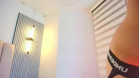 lian_cameron online show from 05/27/26, 02:19