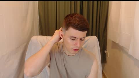 lian_eathan online show from 11/29/25, 06:00