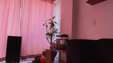 Snapshot of lian_oconner chatting on 10/02/25, 12:34 Lian Oconner online show from 10/02/25, 12:34