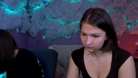 Snapshot of liana_best chatting on 06/08/26, 07:14 Li online show from 06/08/26, 07:14