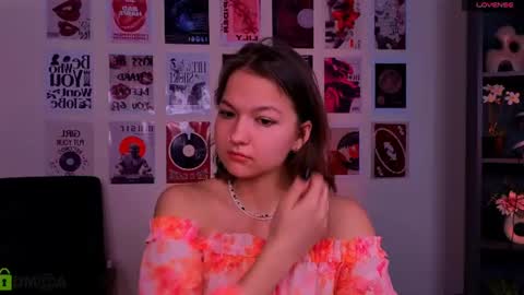 Snapshot of liana_best chatting on 07/11/26, 09:34 Li online show from 07/11/26, 09:34