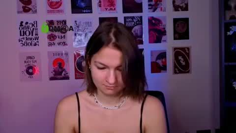 Snapshot of liana_best chatting on 07/20/26, 09:23 Li online show from 07/20/26, 09:23