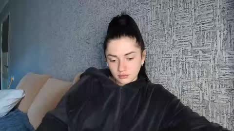 liana_diva online show from 04/25/26, 09:01
