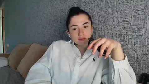 liana_diva online show from 04/30/26, 10:54