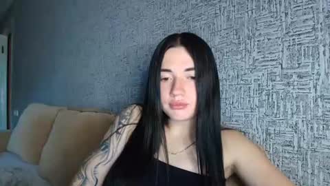 liana_diva online show from 06/17/26, 04:52