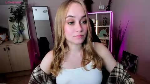 Liana online show from 06/09/26, 02:01