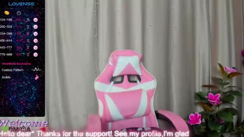 lianawow_ online show from 05/13/26, 03:26