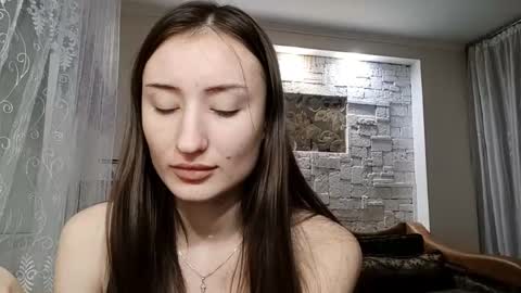 Snapshot of lianefinkel chatting on 12/04/25, 11:35 Lia online show from 12/04/25, 11:35