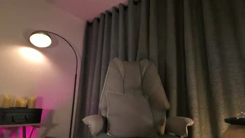 lianewhite online show from 06/16/26, 02:03