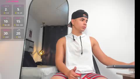 lianfox_ online show from 06/10/26, 12:15