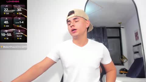 lianfox_ online show from 06/26/26, 01:59