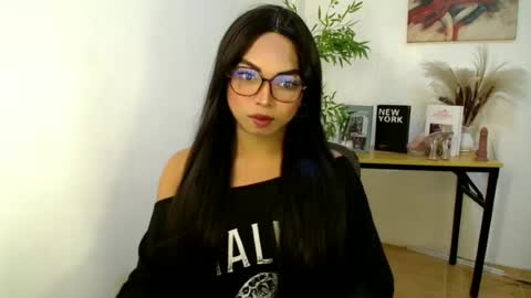 Snapshot of lianna_fox69 chatting on 06/25/26, 02:43 CALL ME LIANNA online show from 06/25/26, 02:43